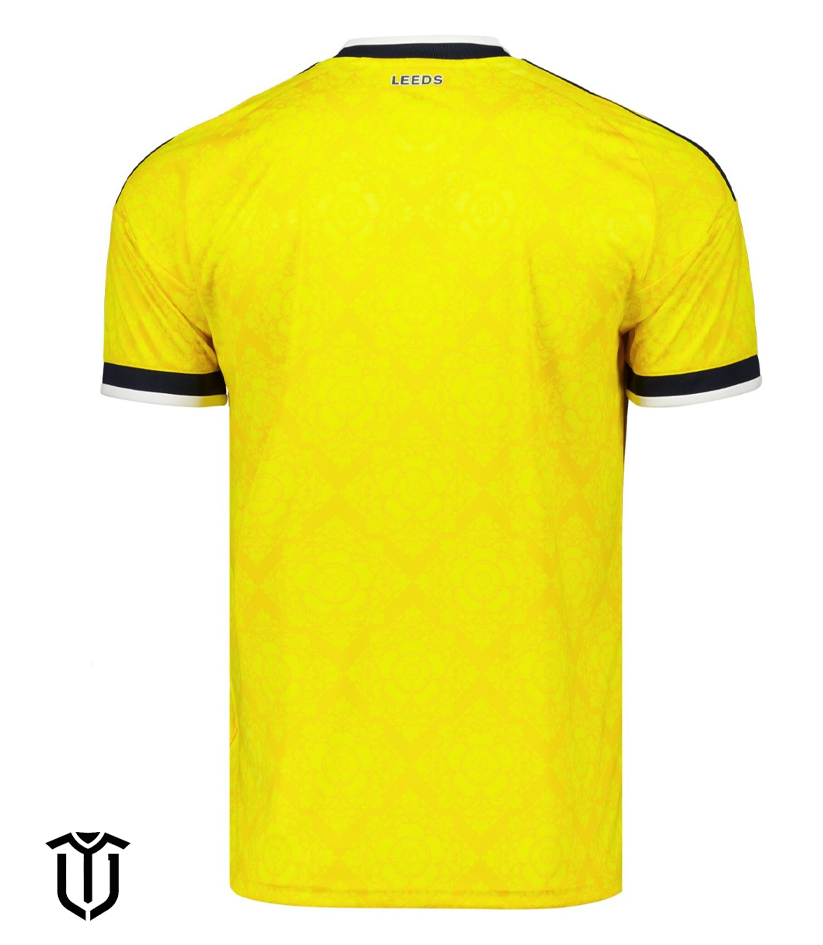 Leeds united visitante 26/27